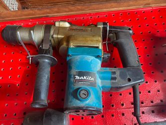 Makita rotary hammer drill
