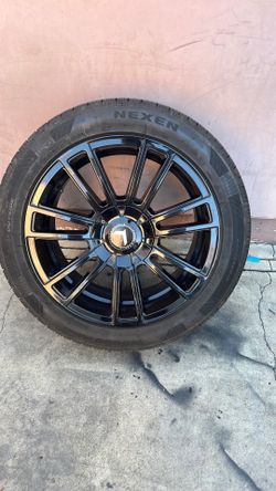 18" Black Aftermarket Wheels & Nexen Tires – Set of 4