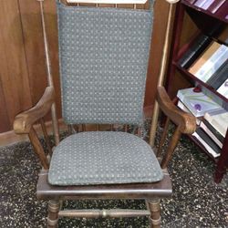 Rocking chair