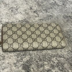 Gucci Wallet 