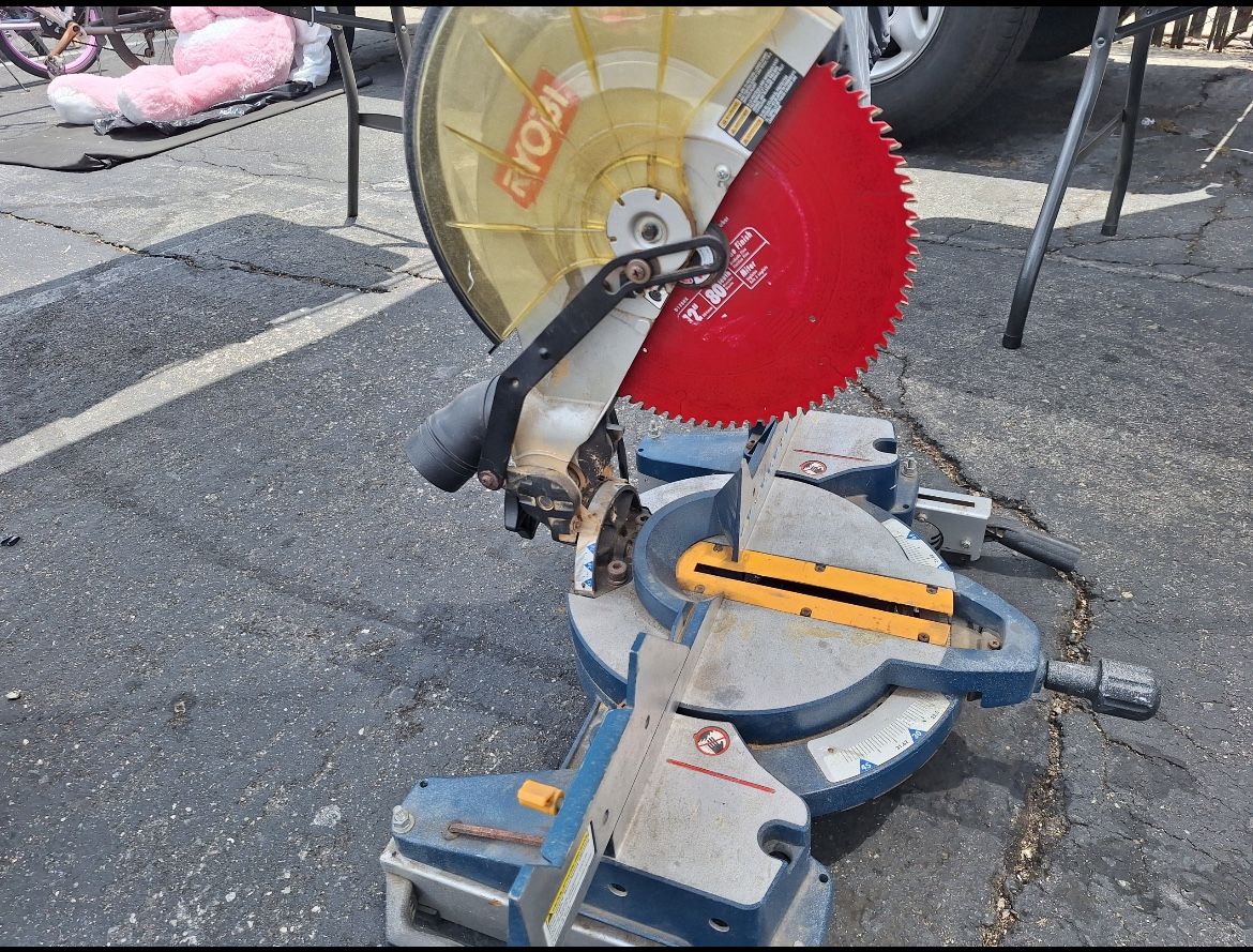 RYOBI 12” MITER SAW GOOD CONDITION