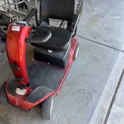  Pride Mobility Victory 10 Four- wheel mobility scooters