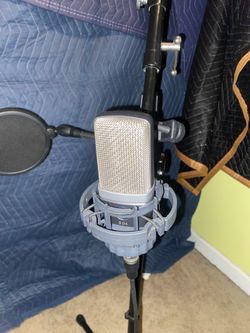 AKG C214 Condenser Mic