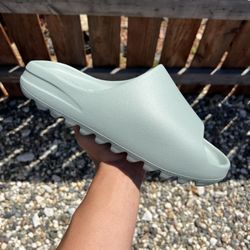 Adidas Yeezy Slide Salt (Size 10)