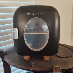 Small Mini Desk Fridge 