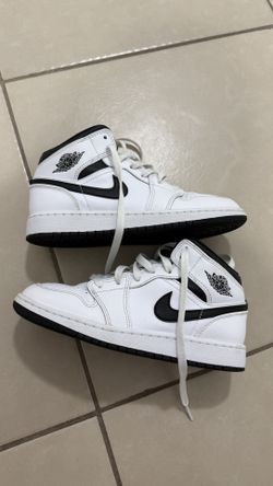 Air Jordan 1 Mid