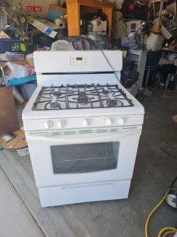 White 5 burner stove