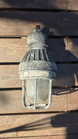 Industrial Hazardous Location Vapor Tight Cage Light Fixture