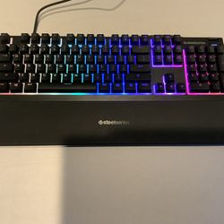 SteelSeries Apex full-size keyboard