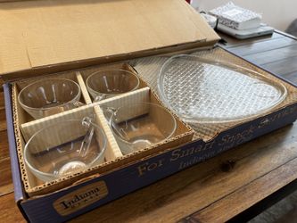 ✨ BEAUTIFUL 1960s INDIANA GLASS [DAISY & BUTTON] SNACK SET - NEW!!