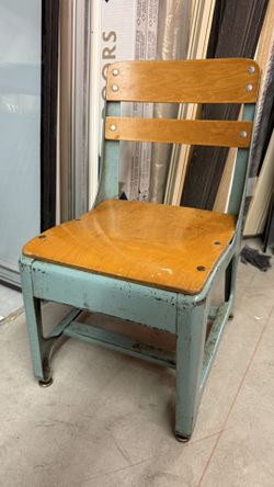 Vintage Industrial School Chairs – Metal & Wood – Set of 10 