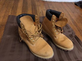 9.5 Tims boots perfect for work