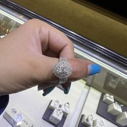 14k Gold Real Diamond Bridal Ring Set For A Good Price!! 2ctw Total With 1/2 Ctw Center Stone!!