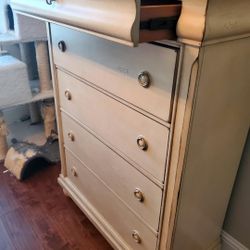 Solid Wood Chest And Nightstand Hurwitz Mintz