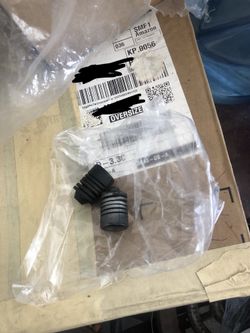 Hood Stoppers Toyota Tacoma