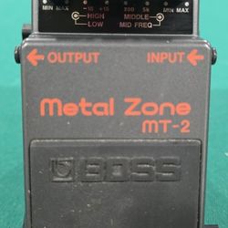 Boss  Metal Zone Guitar Effects Pedal MT-2