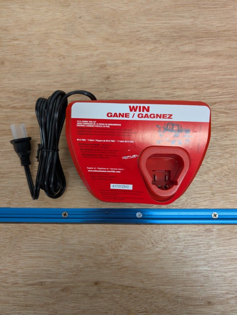Milwaukee M12 Charger NEW