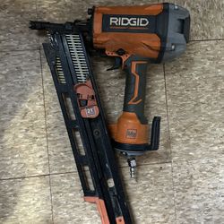 RIDGID Pneumatic 21-Degree 3-1/2 in. Round Head Framing Nailer