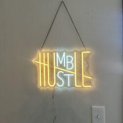 HUSTLE LED Neon Sign – Dimmable, USB Powered