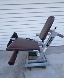 Nebula Plate Loaded Leg Extension Gym Equipment