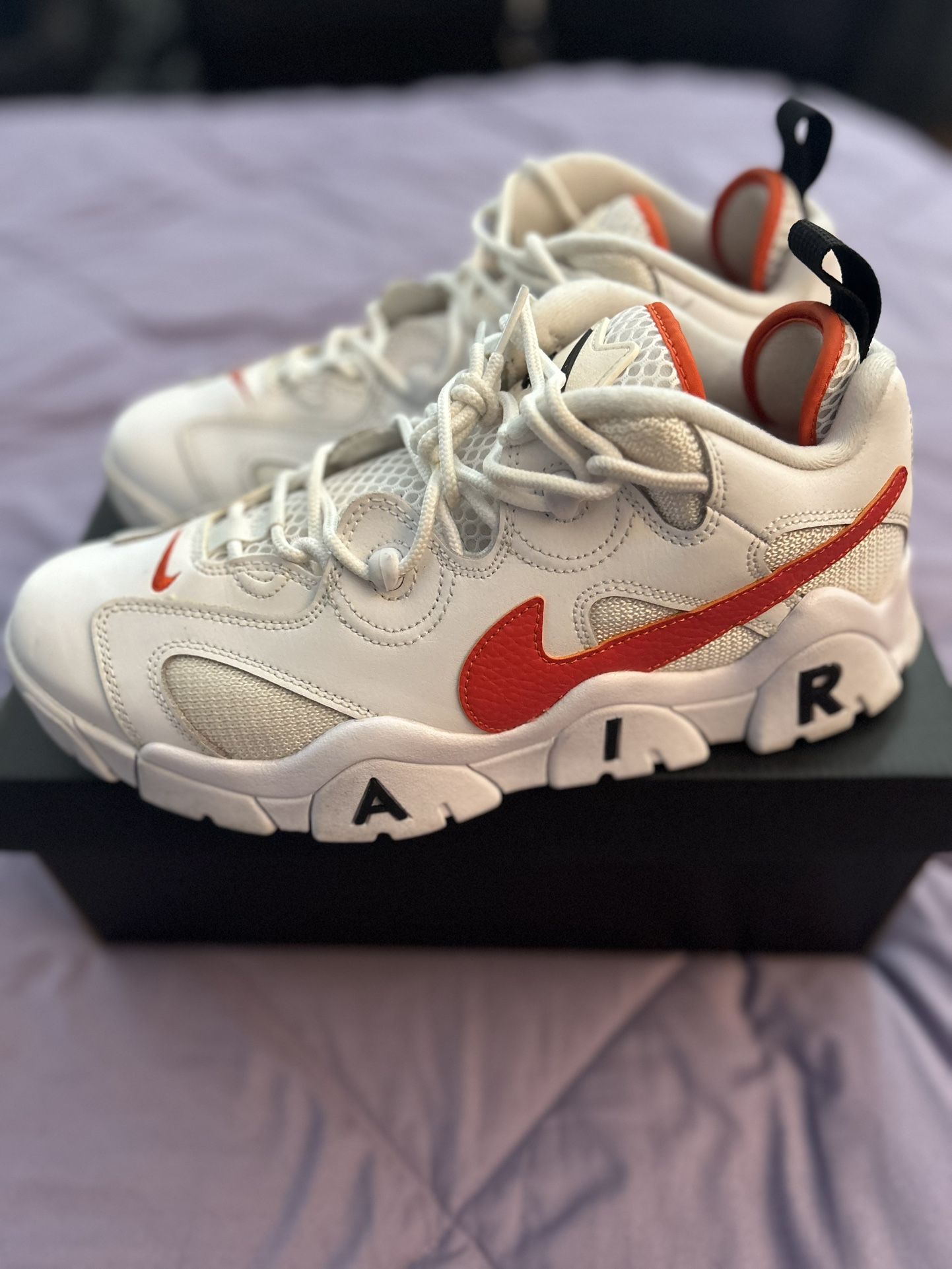 Size 10 - Nike Air Barrage Low Rucker Park