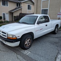 1999 Dodge Dakota