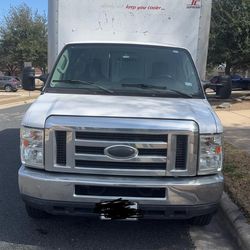 2013 Ford E150 Super Duty Cargo
