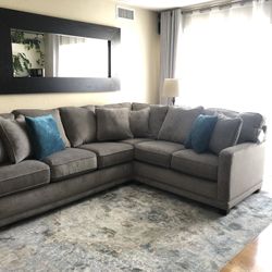 La-Z-Boy Custom Sectional w/ Queen Sleeper & Memory Foam Mattress – Excellent Condition