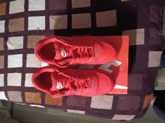 Nike Air Max 90 Essential University Red- size 8.5