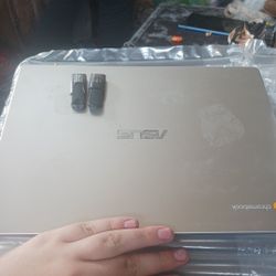 Chromebook For Sale With 2 USB 