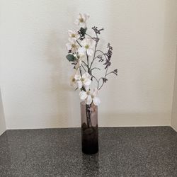 White And Purple Flower Vase Decor 
