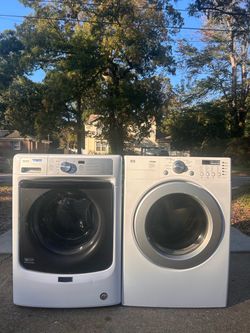 Frontload washer and dryer set