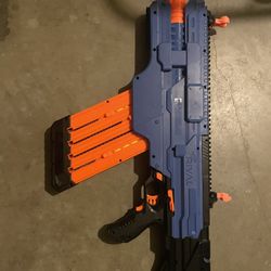 Nerf Rival MXVI4000