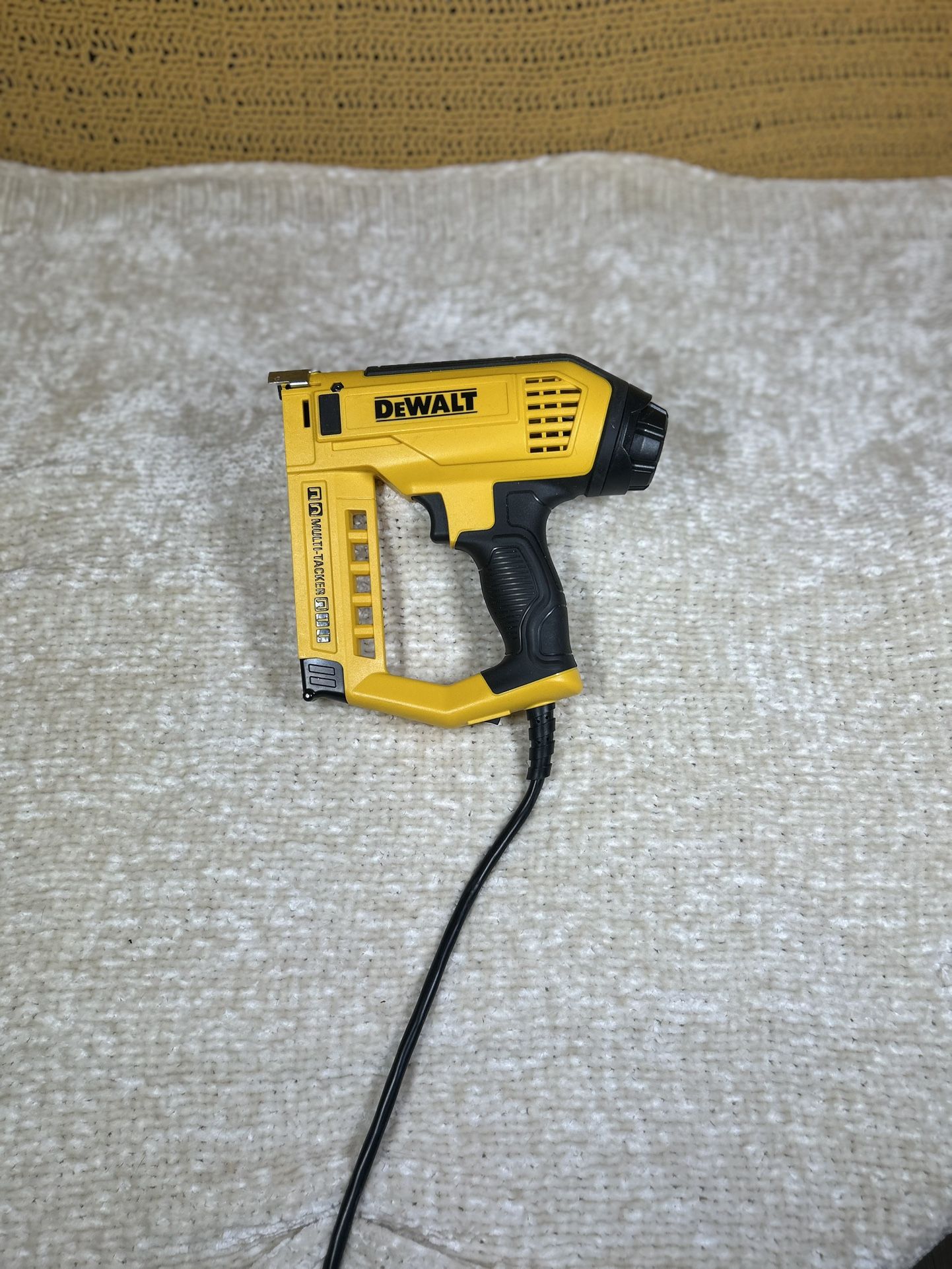 Dewalt Corded Staple Fun