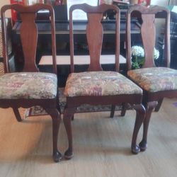 Dining Chairs! 4 Traditional Design