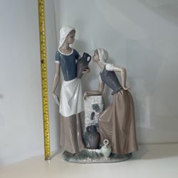 Lladro, Figurine, Woman With Wheat