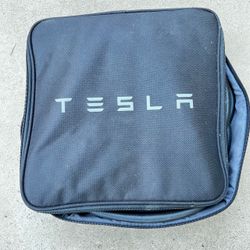 Tesla Charger w/Adapters