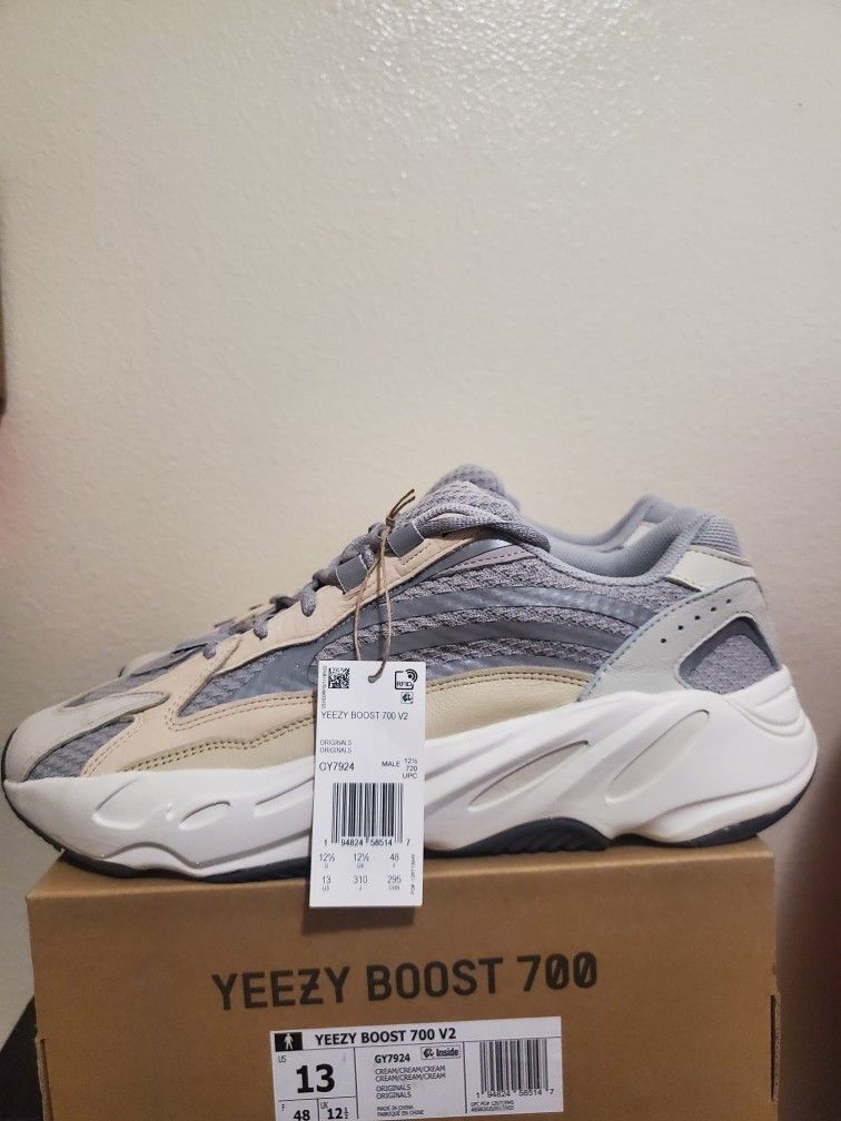 Adidas Yeezy 700 "Cream" Size 13