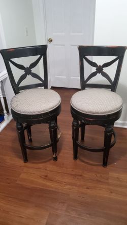 Set of 2 Swivel Counter Height Stools – Upholstered Seats