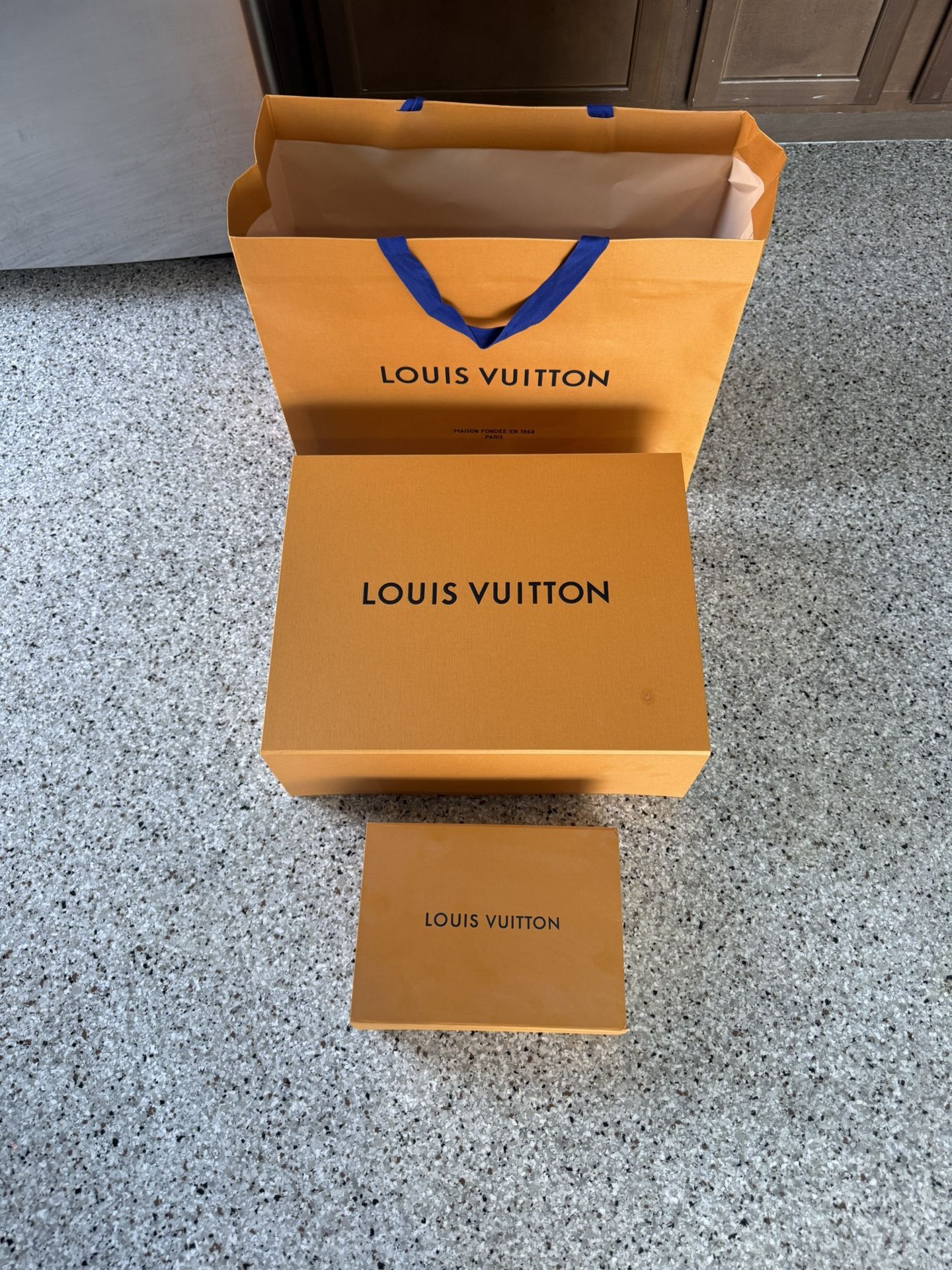 Louis Vuitton packaging set