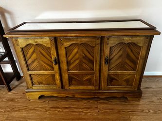Vintage Credenza / Media Console – Chevron Wood Detail