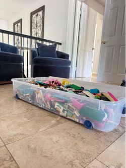 39inch Tub of LEGO's