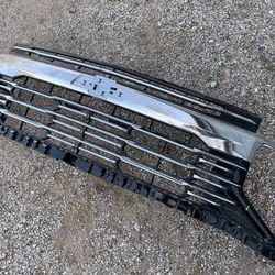 GRILL 2015-2026 CHEVROLET TAHOE O SUBURBAN