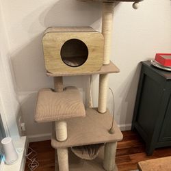 Cat tree