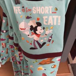 Disney Parks “Life is Too Short…Eat” Apron  NWT Pick up location in the city of pico rivera