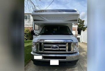 2018 Ford Entegra Coach