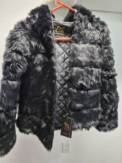 Fanpuguizhen Black Faux Fur Jacket