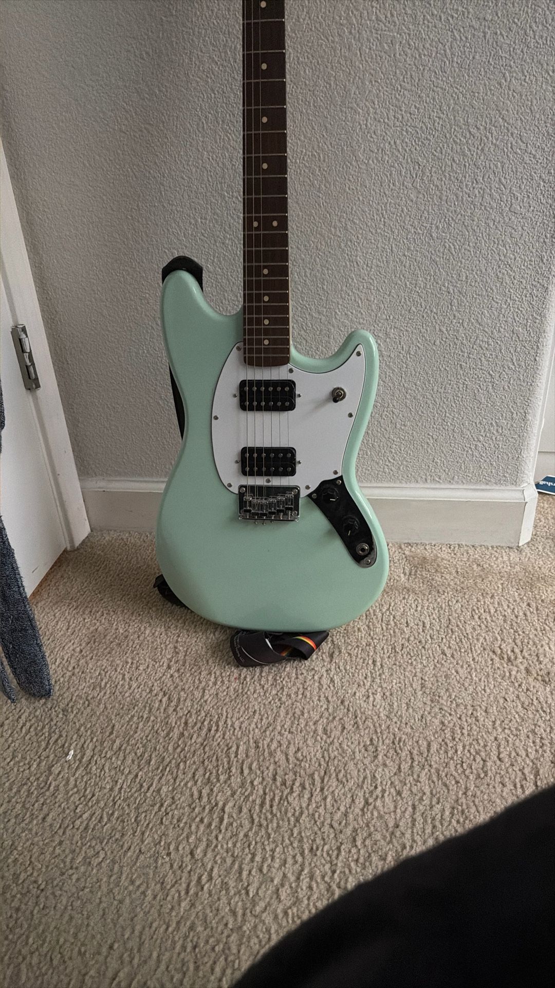 Squier Bullet Mustang Limited Edition Guitar