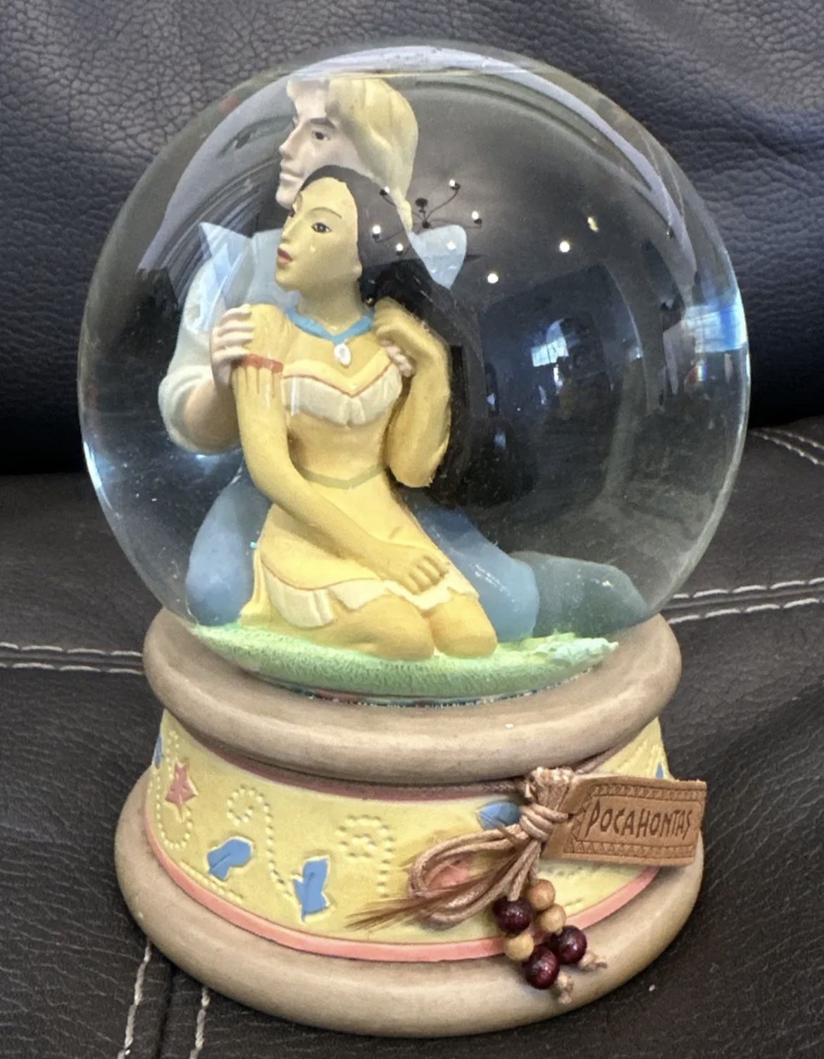 Very Nice Vintage Enesco Disney's Pocahontas Snow Globe "Colors of the Wind"