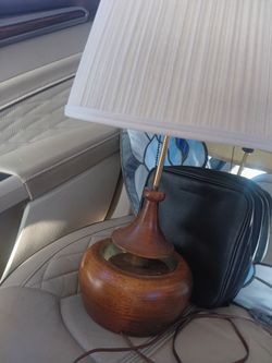 Vintage mcm modeline table lamp